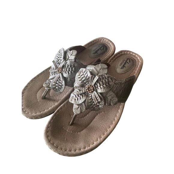 Clarks Artisan Sandals 85546 Flip-flops Women's Size 8.5 M Flower Bronze - Picture 1 of 5